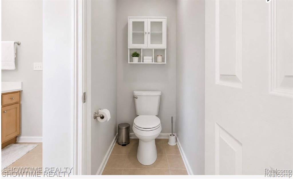 7386 Tottenham Property Photo 40