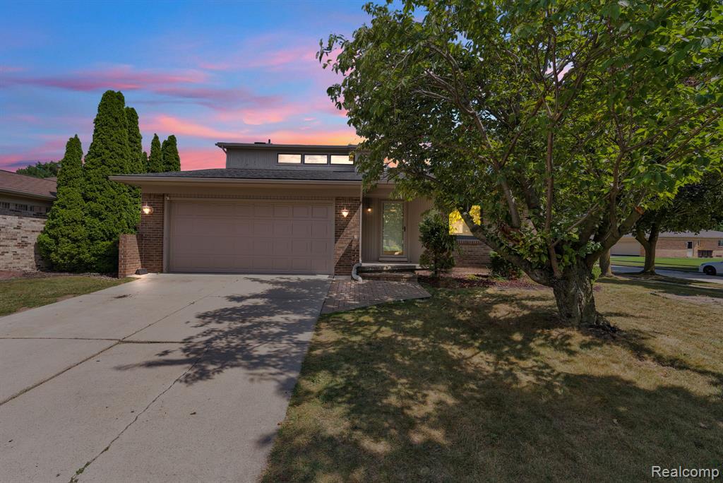 1541 Yellowbrick Road Property Photo 1