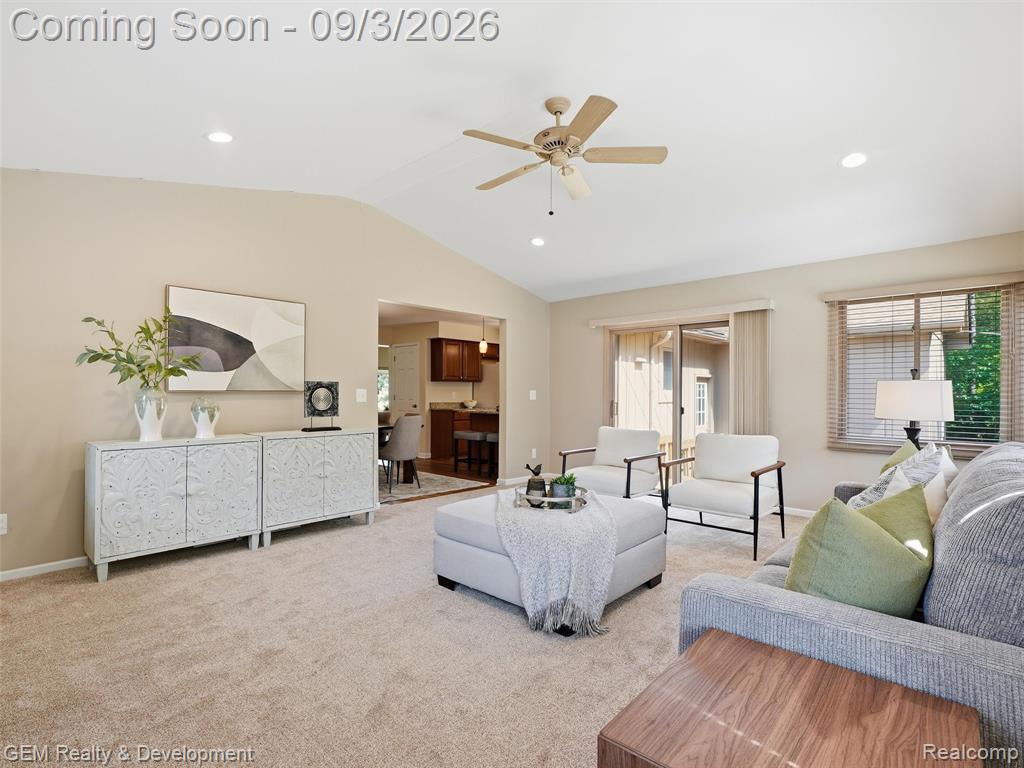 2067 Glen Iris Drive Property Photo 7