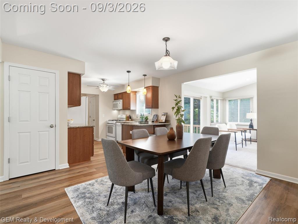 2067 Glen Iris Drive Property Photo 10