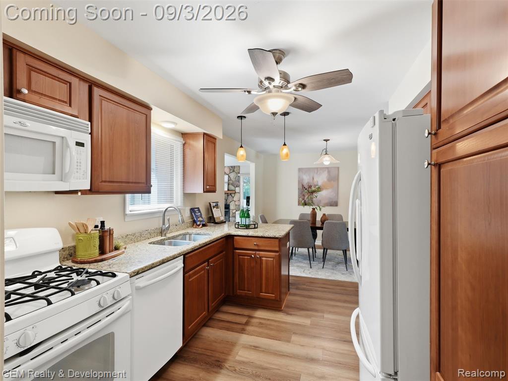 2067 Glen Iris Drive Property Photo 14