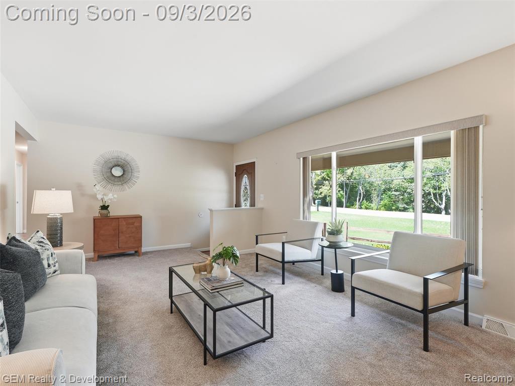 2067 Glen Iris Drive Property Photo 17