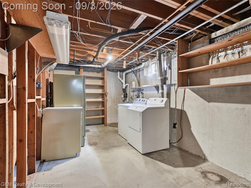 2067 Glen Iris Drive Property Photo 34
