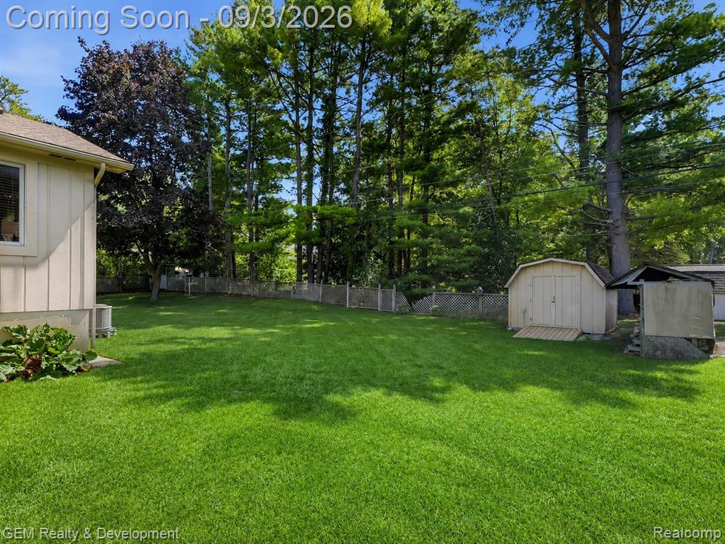2067 Glen Iris Drive Property Photo 41