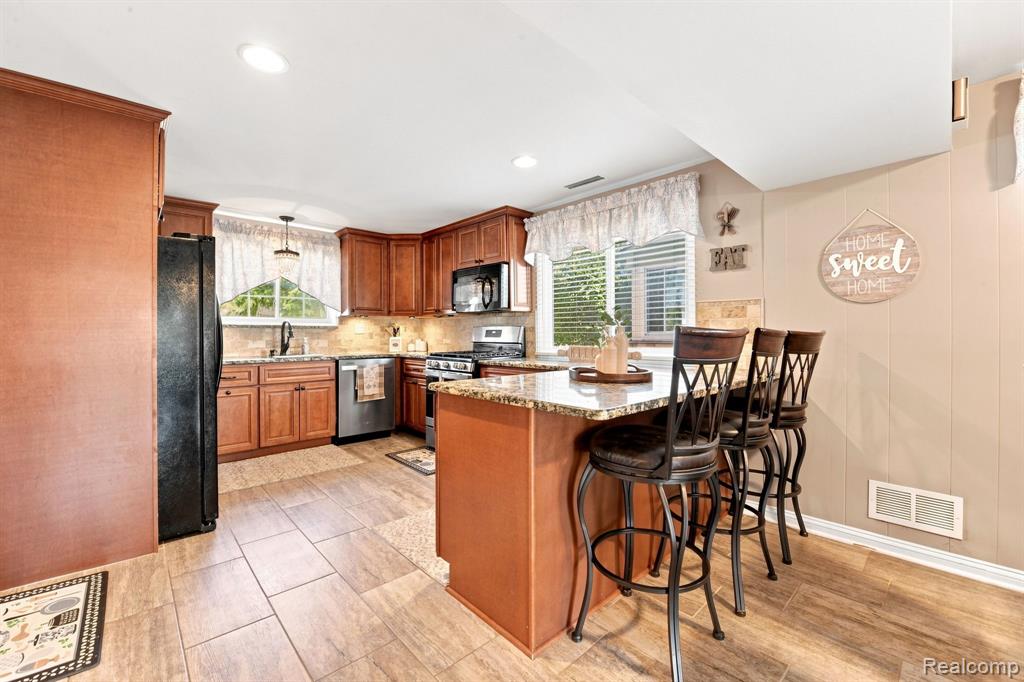 31261 Mackenzie Drive Property Photo 16