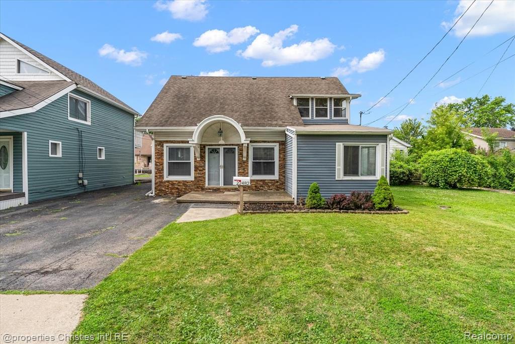 22482 Beach Street Property Photo 1