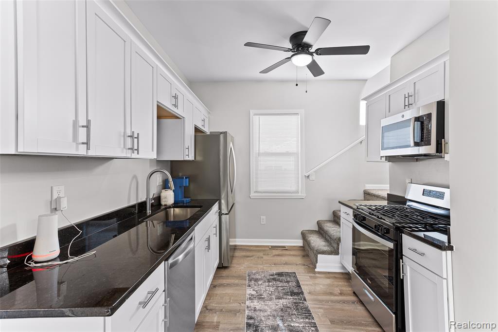 35025 Wick Road Property Photo 10