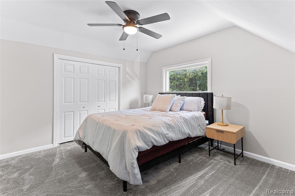 35025 Wick Road Property Photo 16