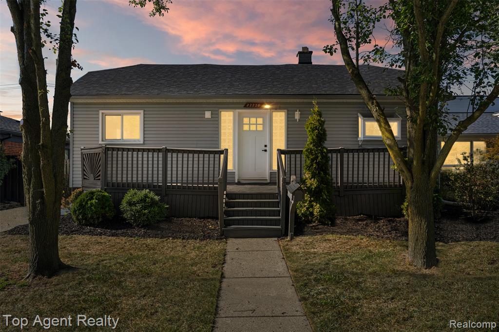 22228 Bon Heur Street Property Photo 2