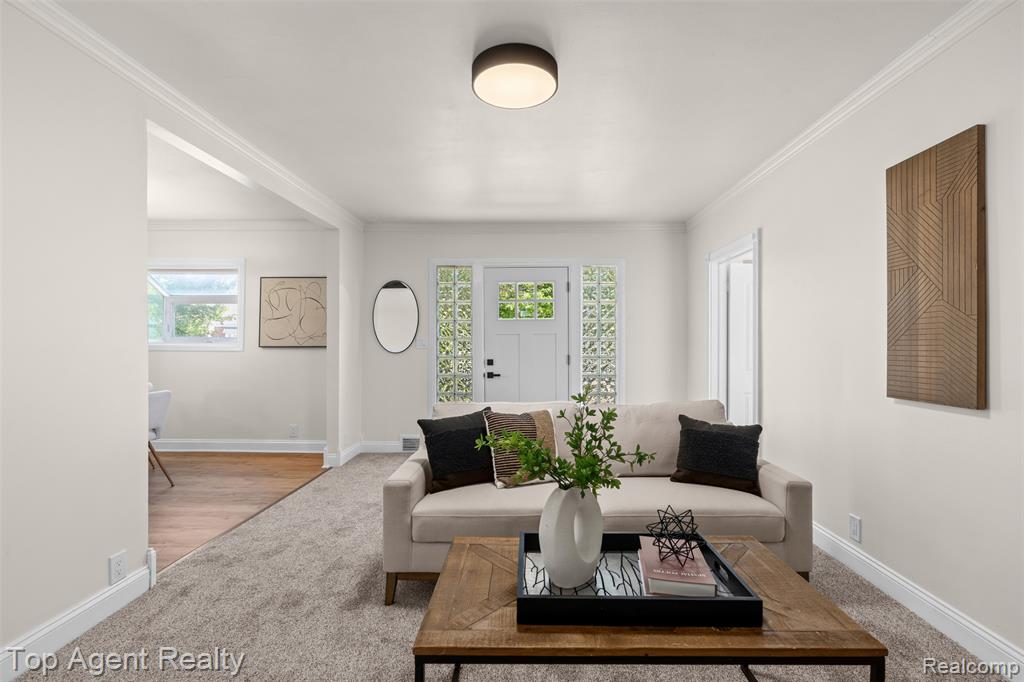 22228 Bon Heur Street Property Photo 12