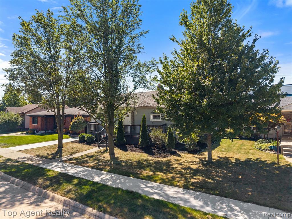 22228 Bon Heur Street Property Photo 39