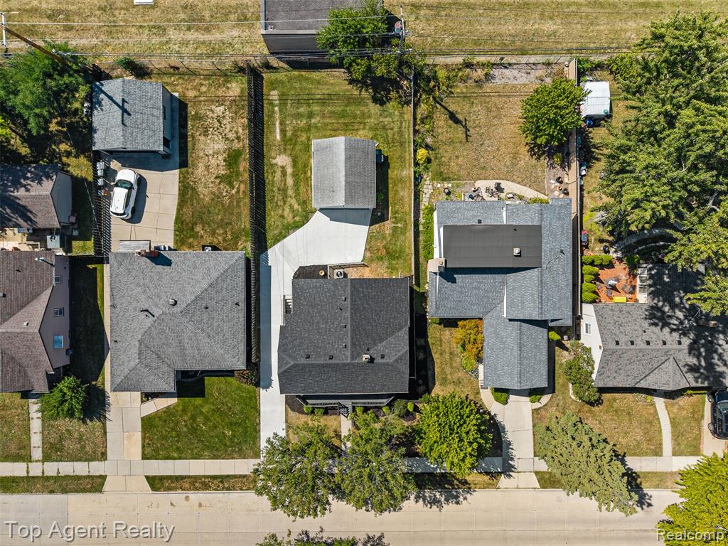 22228 Bon Heur Street Property Photo 40