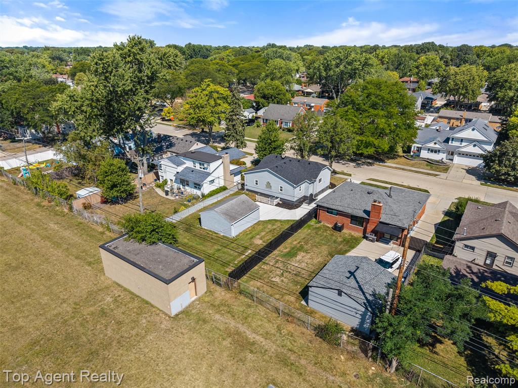 22228 Bon Heur Street Property Photo 42
