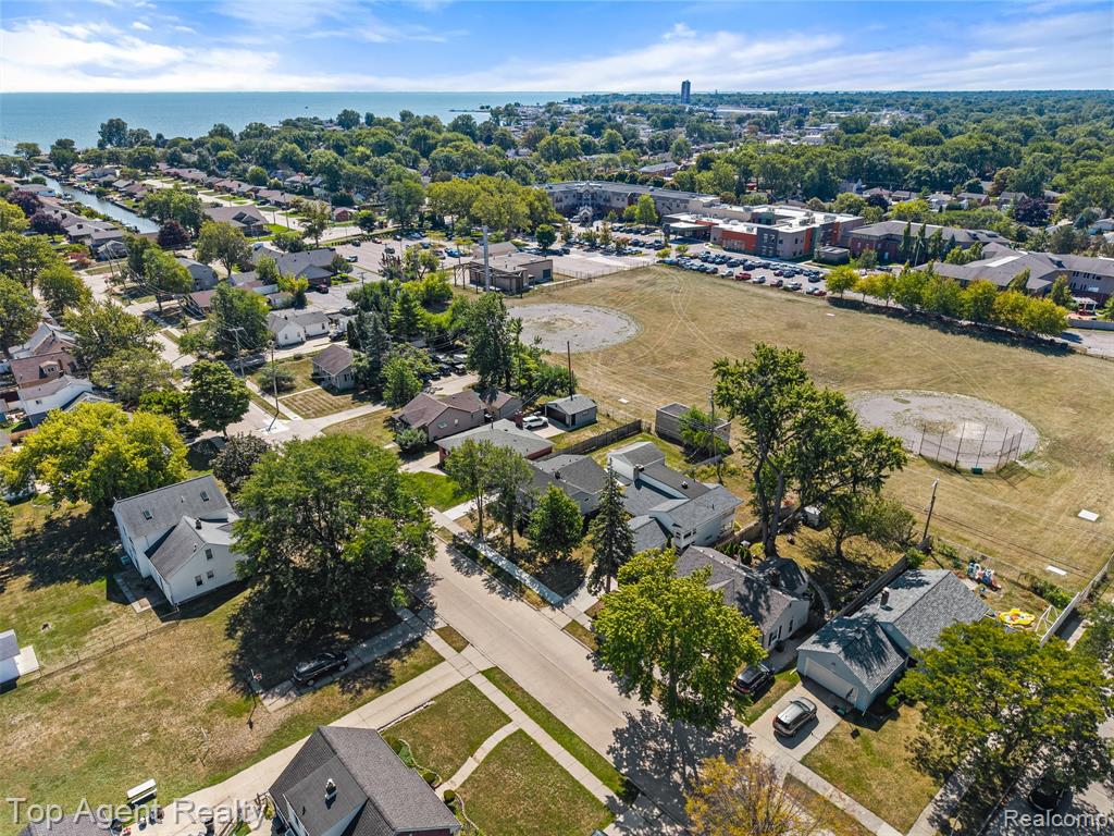 22228 Bon Heur Street Property Photo 45