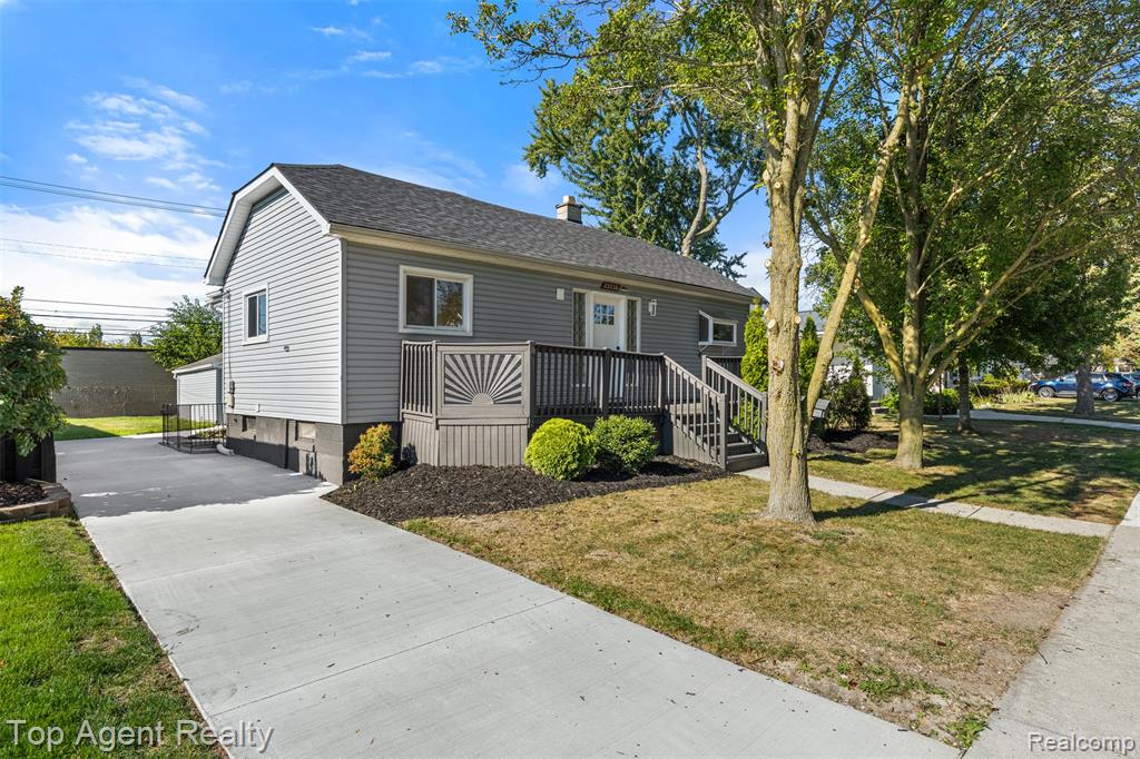 22228 Bon Heur Street Property Photo 47