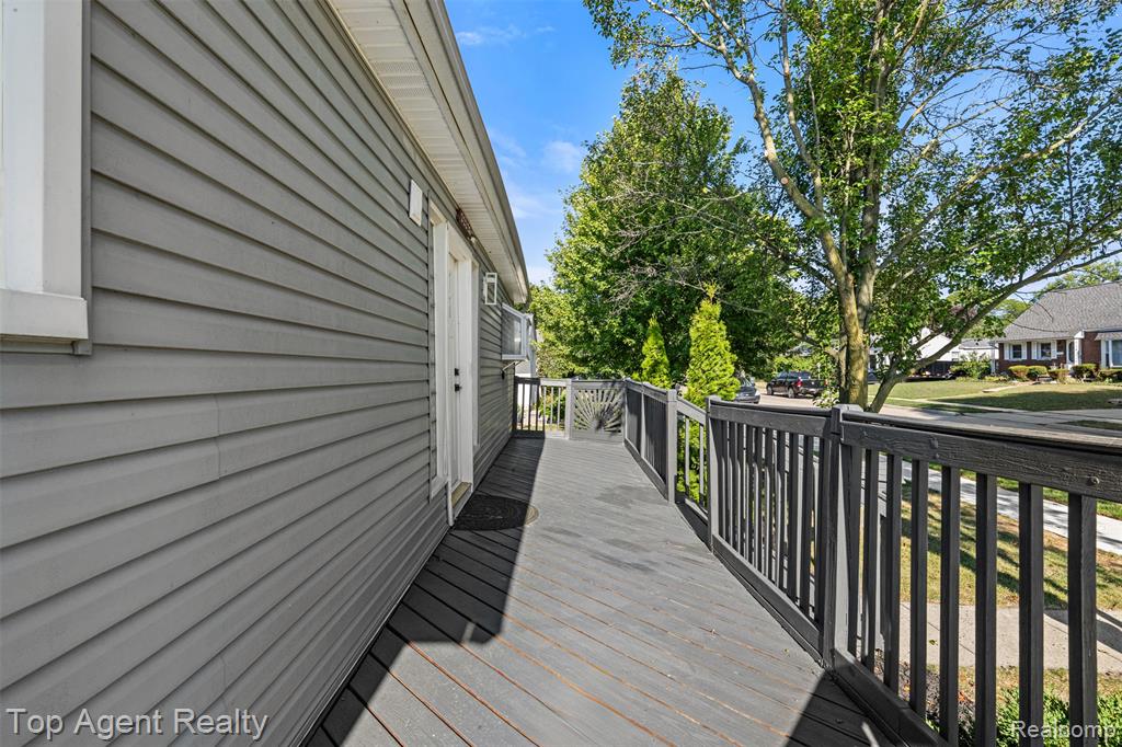 22228 Bon Heur Street Property Photo 49