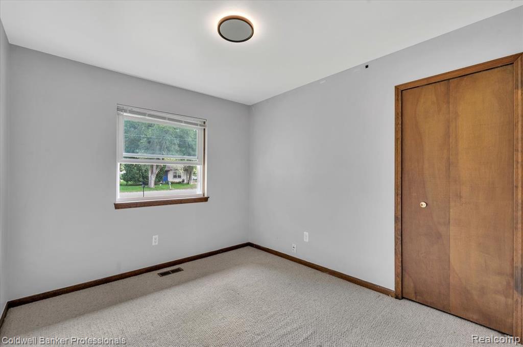 5969 N Bay Property Photo 15