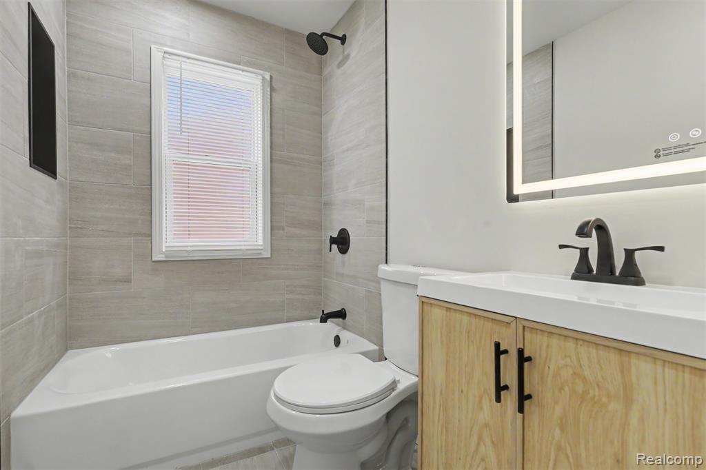 13892 Bringard Drive Property Photo 6