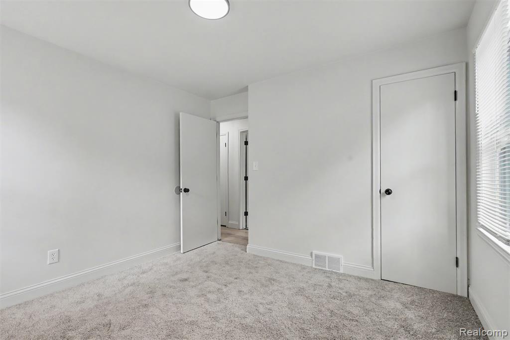 13892 Bringard Drive Property Photo 10