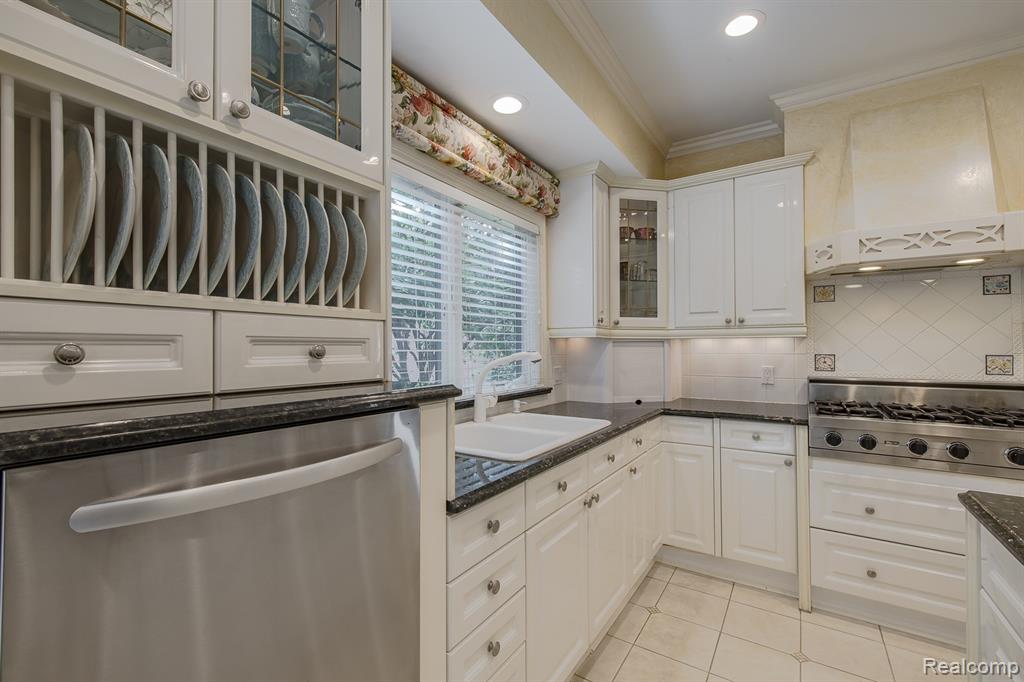 846 Redding Road Property Photo 28