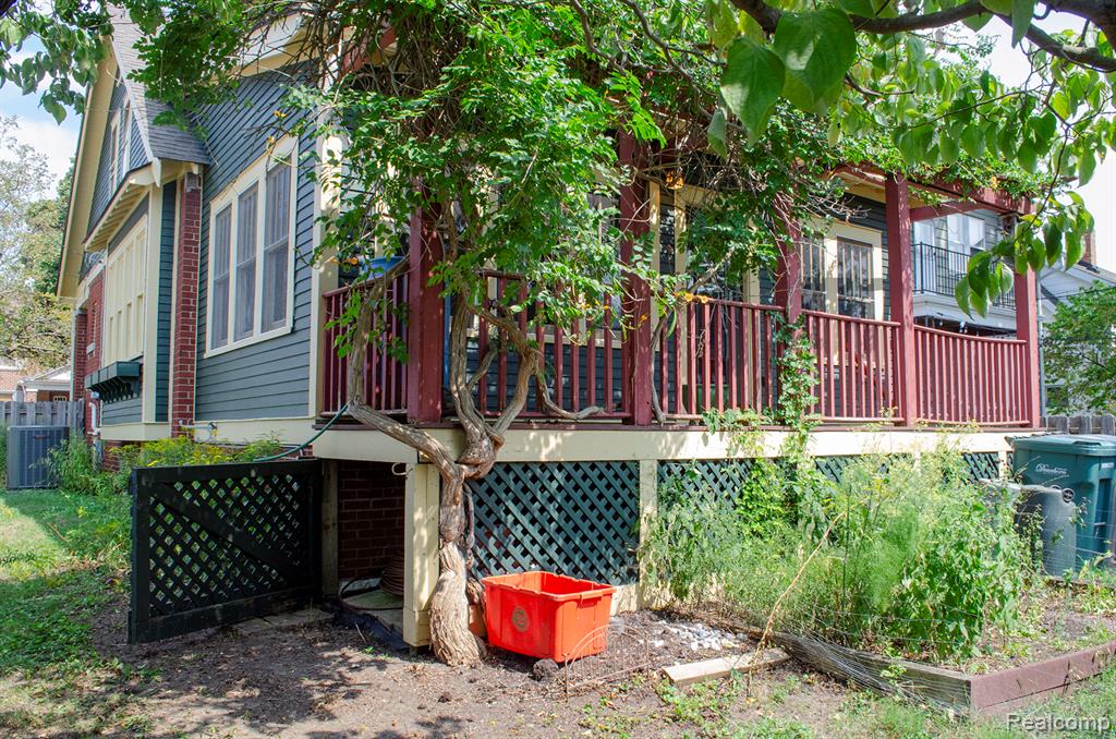 21741 Edna Street Property Photo 6
