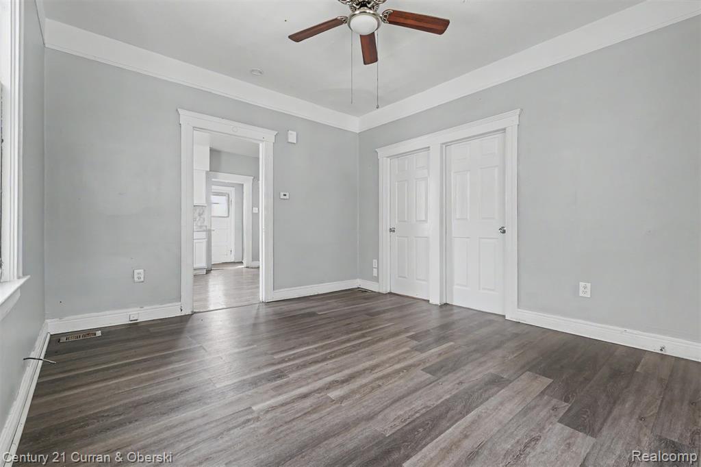 8635 Kirkwood Street Property Photo 5