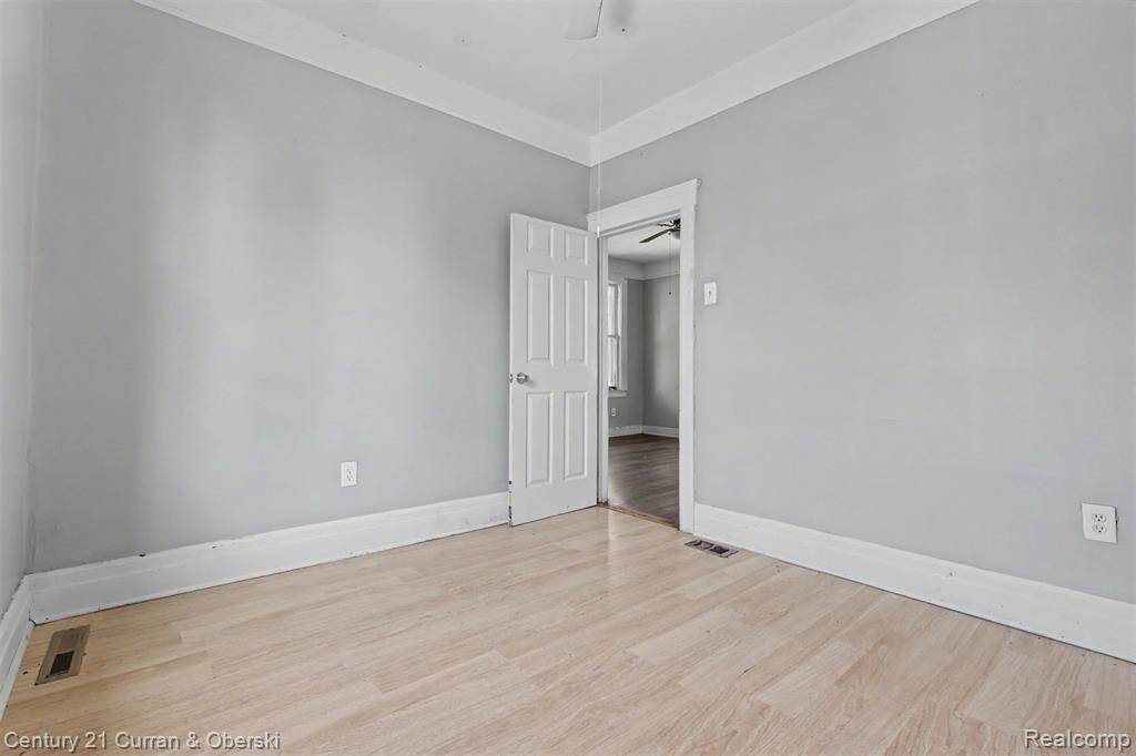 8635 Kirkwood Street Property Photo 15