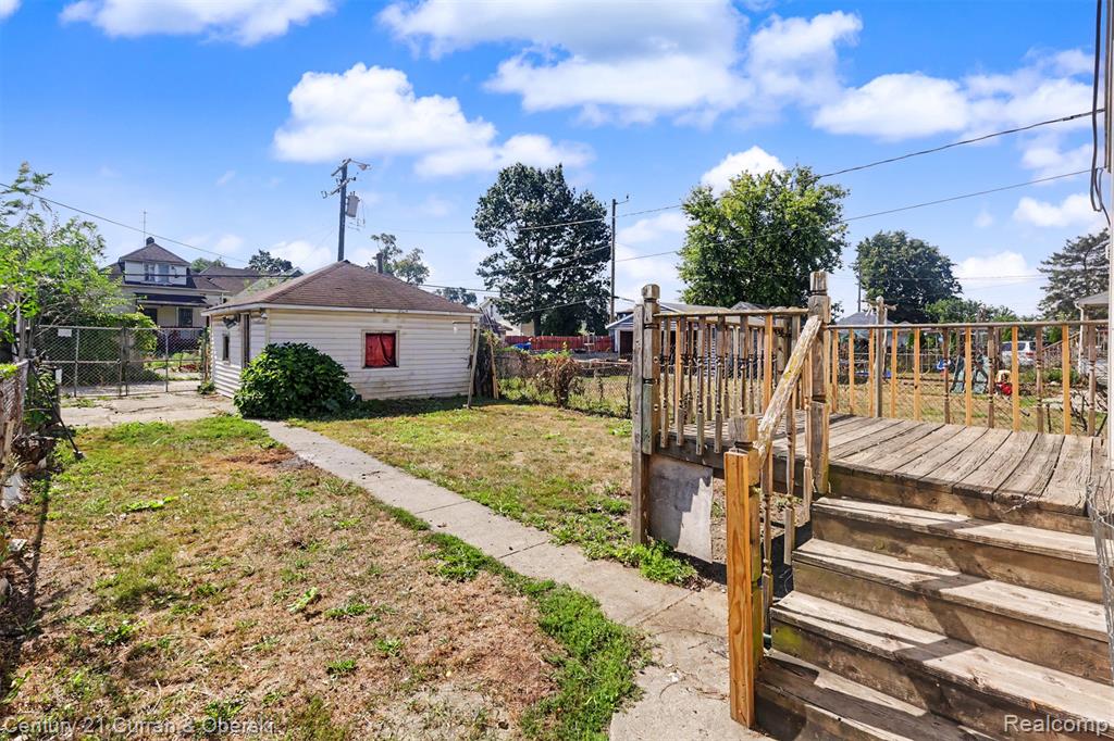 8635 Kirkwood Street Property Photo 19