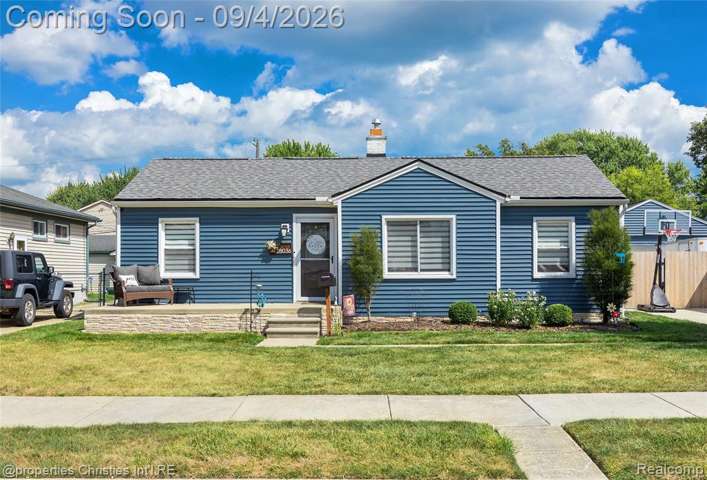 28036 Larchmont Street Property Photo 1