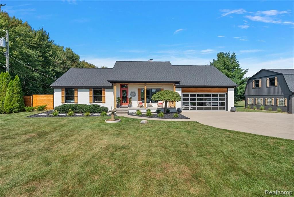 47037 Sugarbush Road Property Photo 1