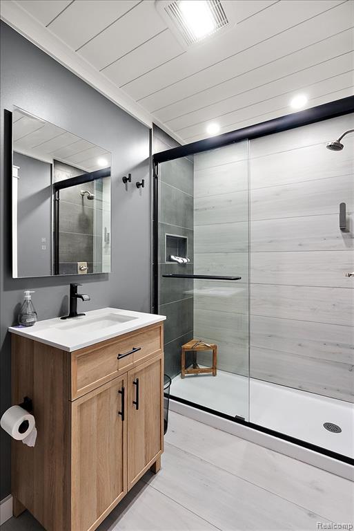 47037 Sugarbush Road Property Photo 40