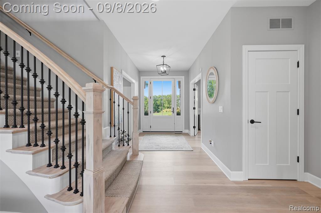 9046 Northpointe Ridge Property Photo 3