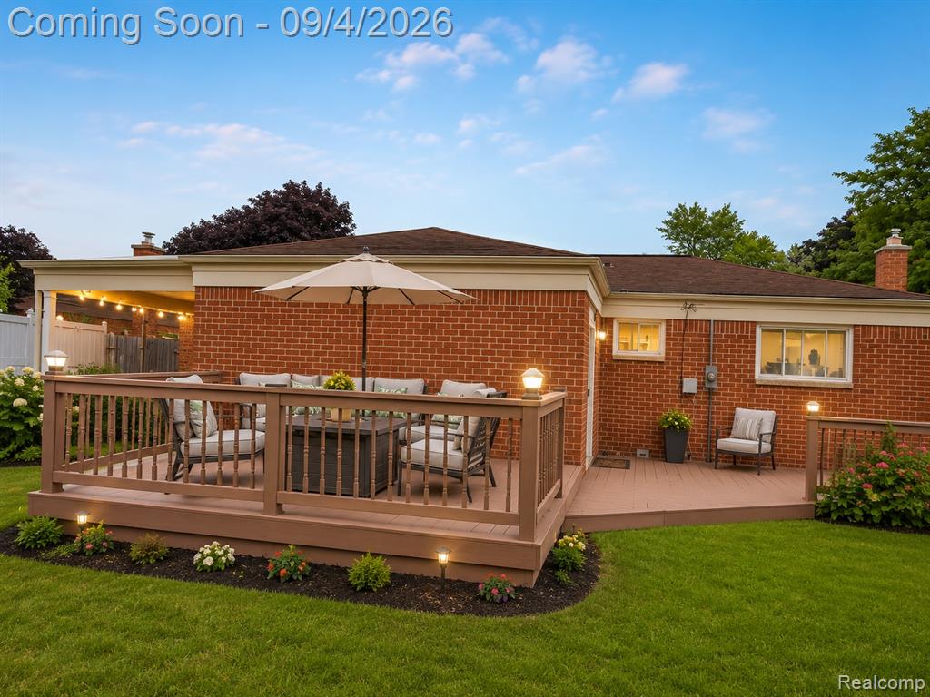 25132 St Clement Drive Property Photo 1