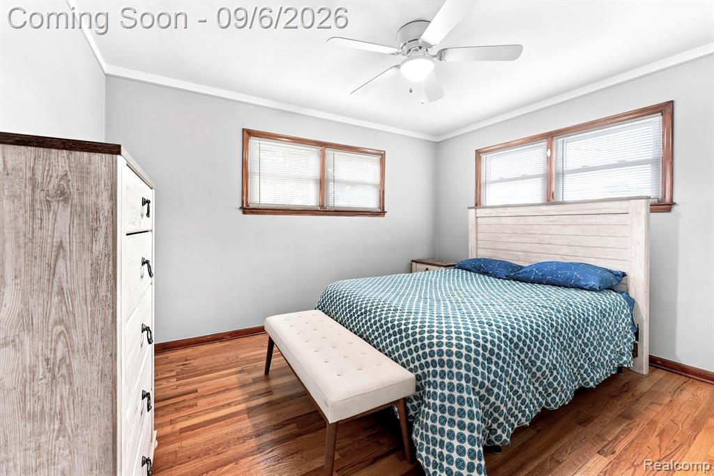 9934 Manor Avenue Property Photo 10