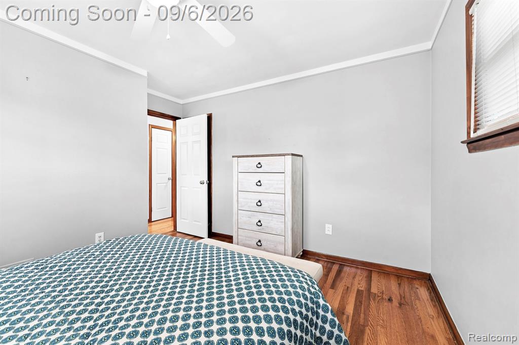 9934 Manor Avenue Property Photo 11