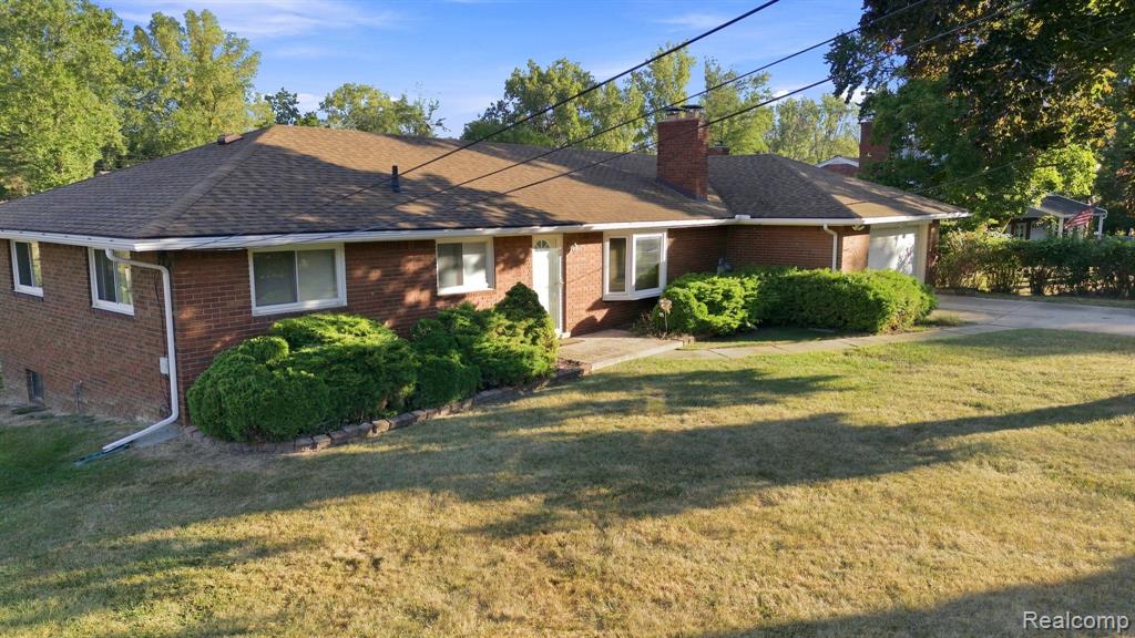 9732 Waterway Drive Property Photo 3