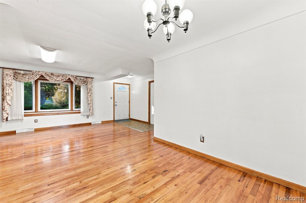 9732 Waterway Drive Property Photo 7