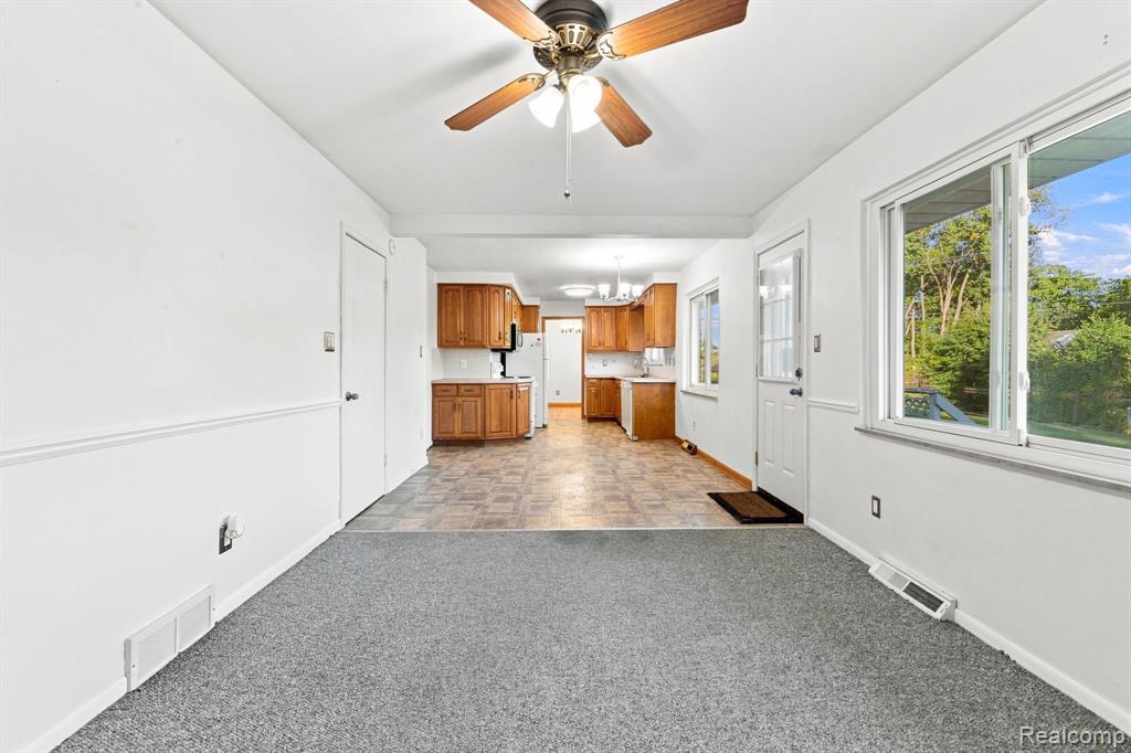 9732 Waterway Drive Property Photo 16