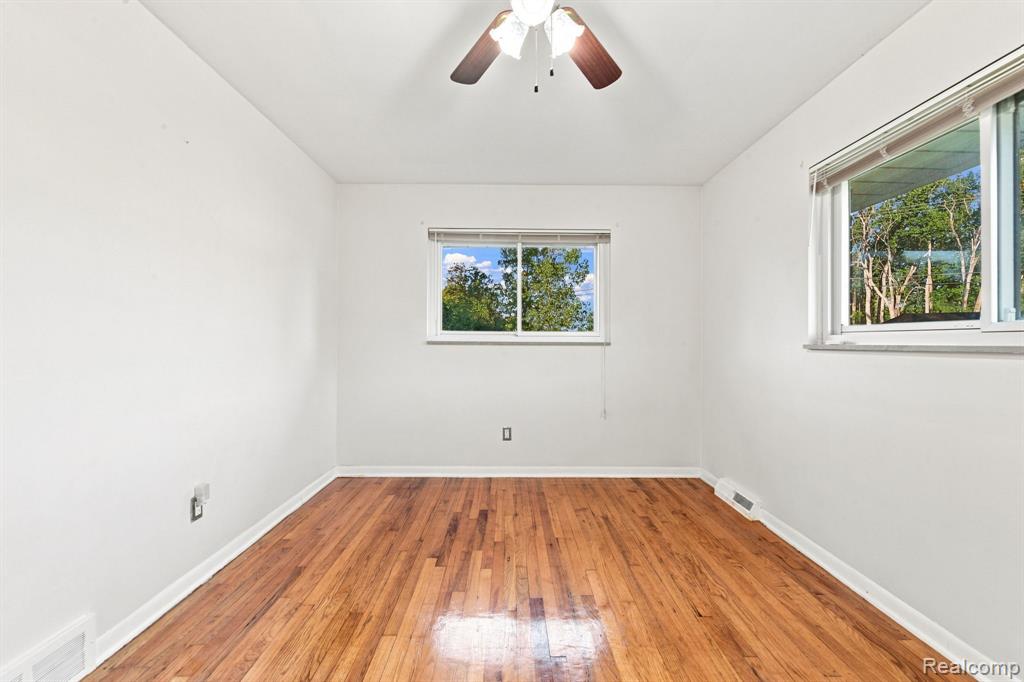 9732 Waterway Drive Property Photo 23