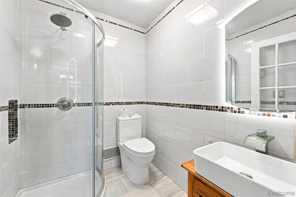 9732 Waterway Drive Property Photo 24