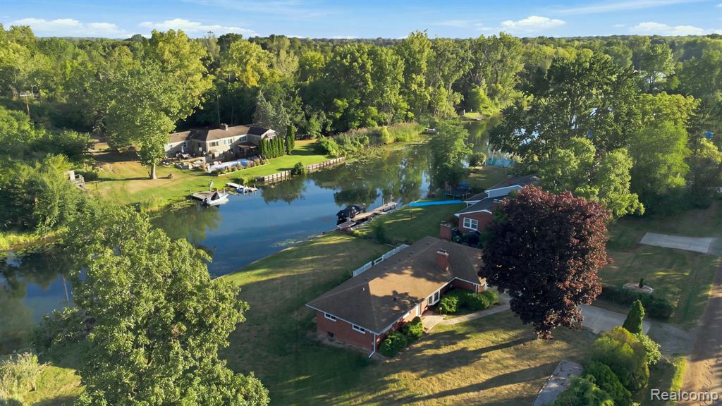 9732 Waterway Drive Property Photo 27