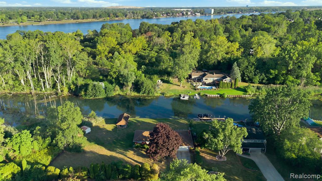 9732 Waterway Drive Property Photo 29