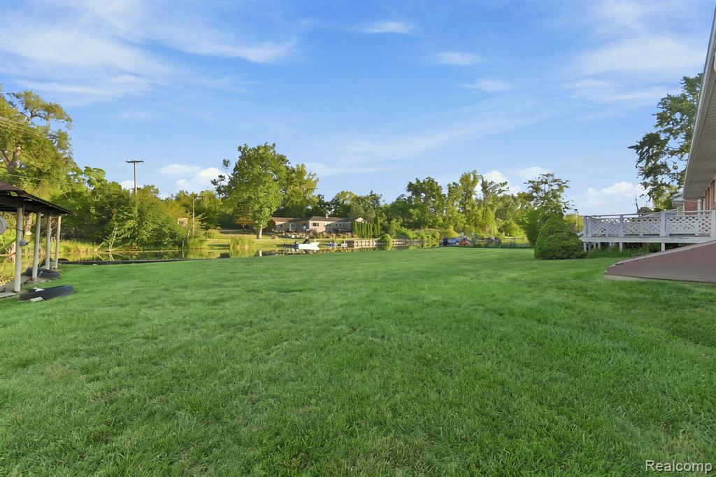 9732 Waterway Drive Property Photo 43