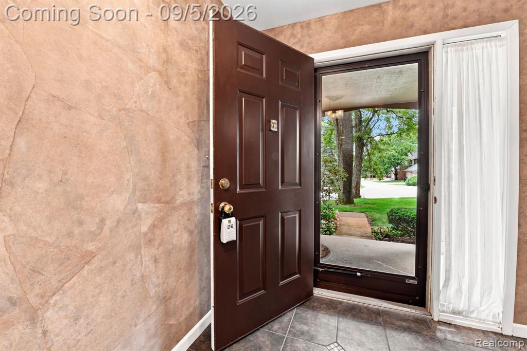 29690 Pine Ridge Circle Property Photo 5