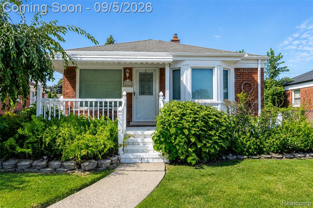 6620 Gahona Avenue Property Photo 1
