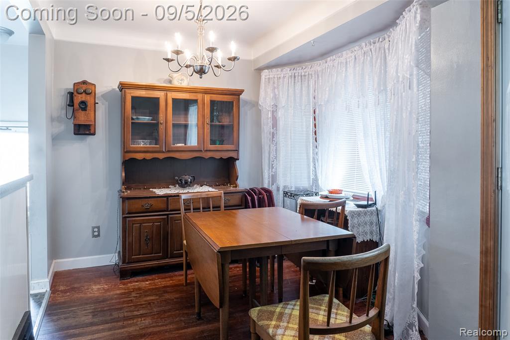 6620 Gahona Avenue Property Photo 5