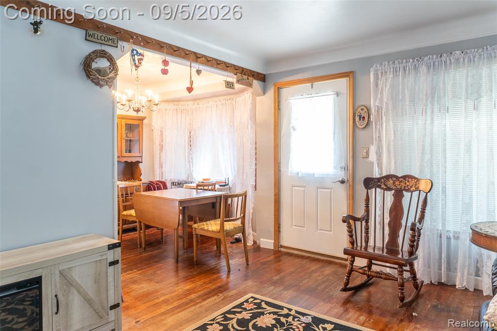 6620 Gahona Avenue Property Photo 9