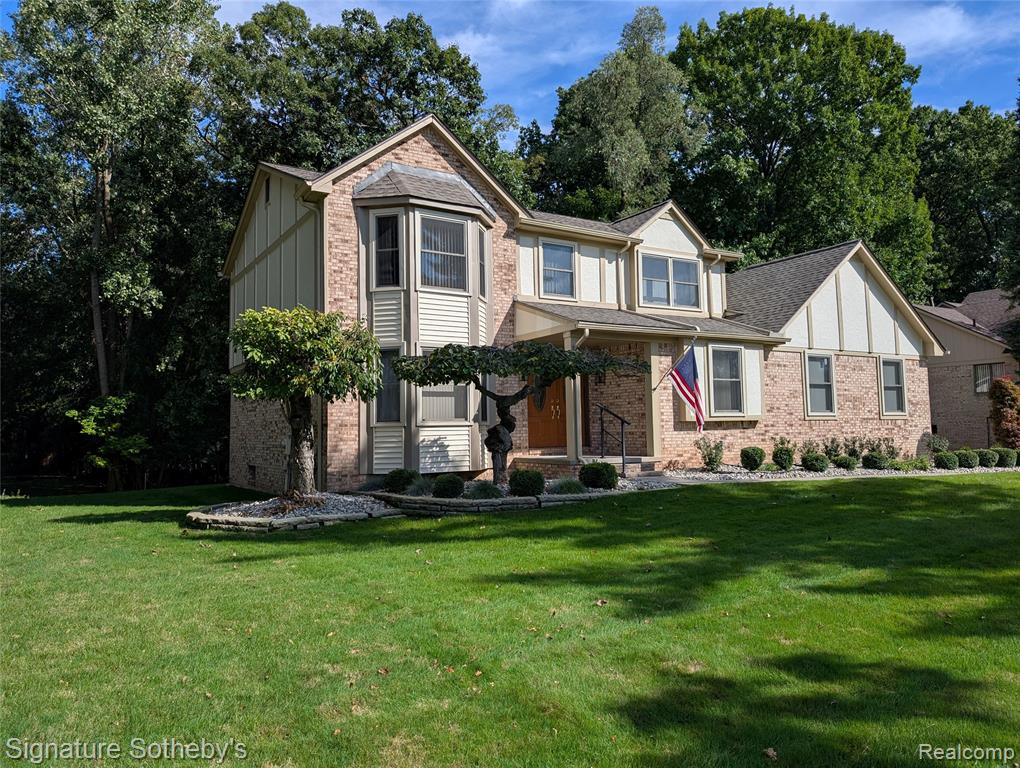 5303 Woodrun Drive Property Photo 1