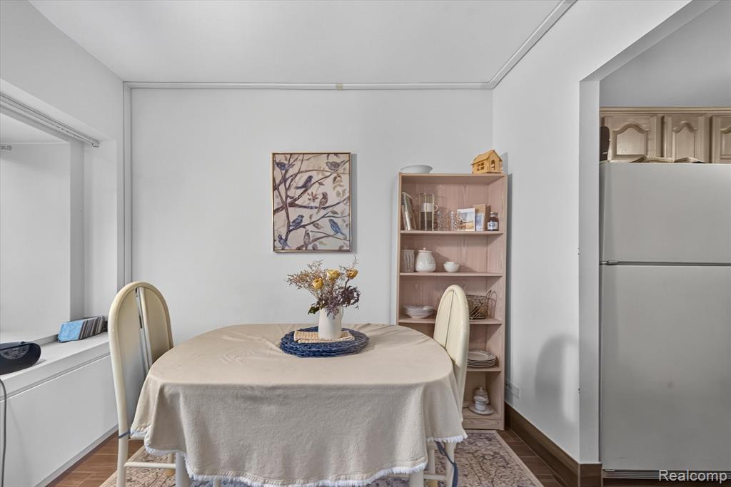 555 E William Street Property Photo 11