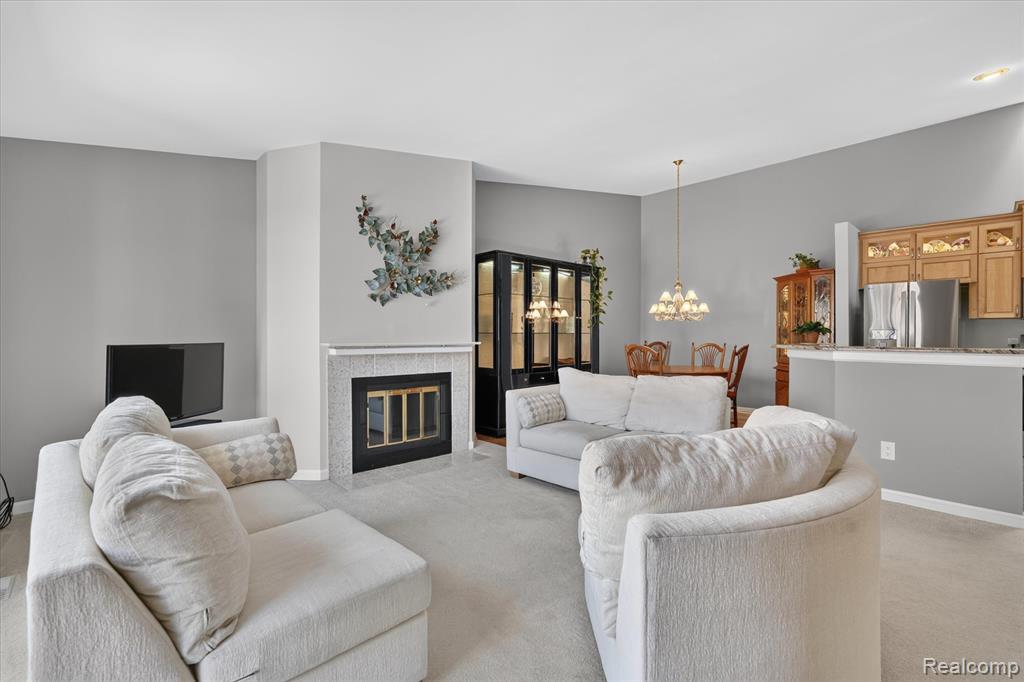 22076 Edgewater Property Photo 8